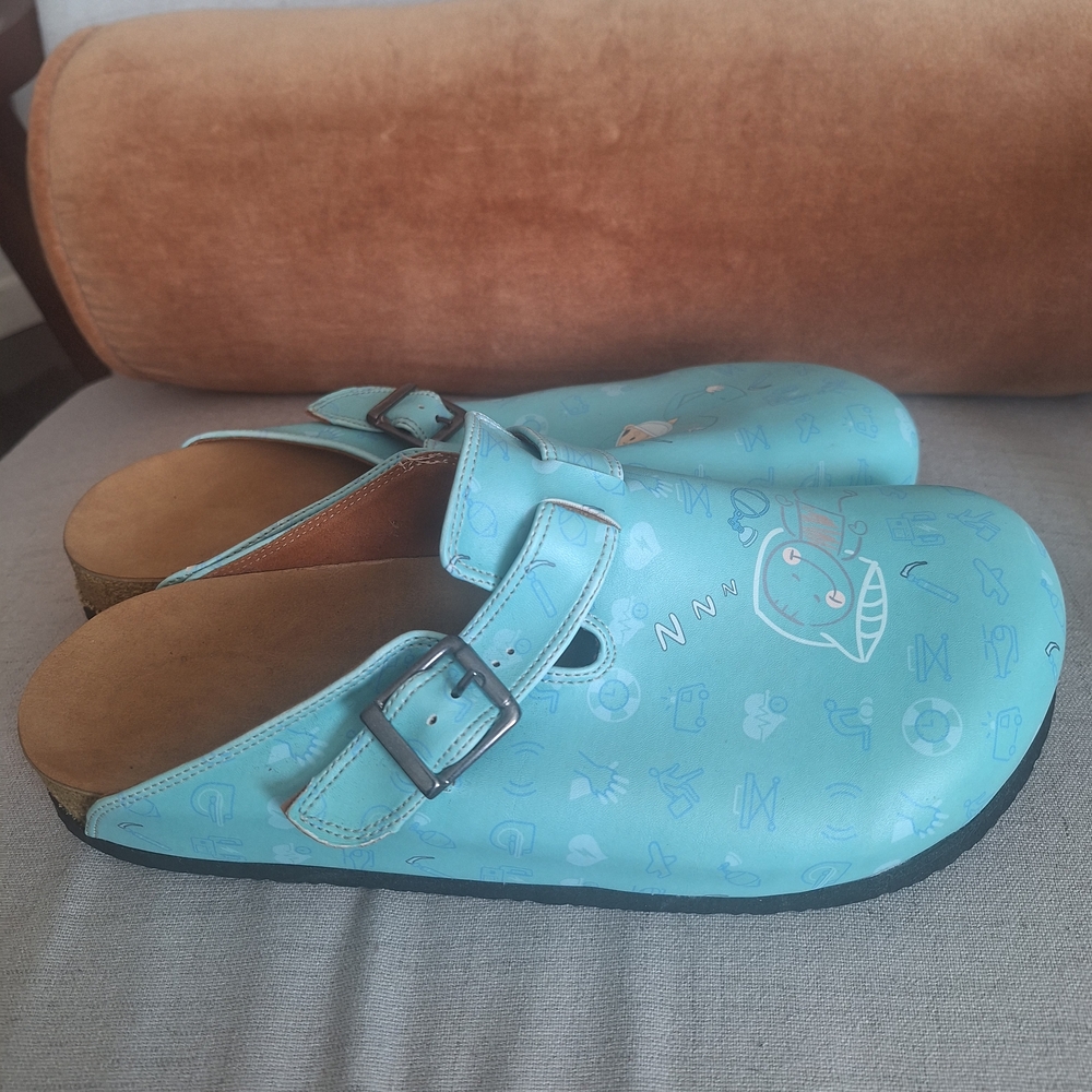 Blue Clogs - Picture 11 of 11